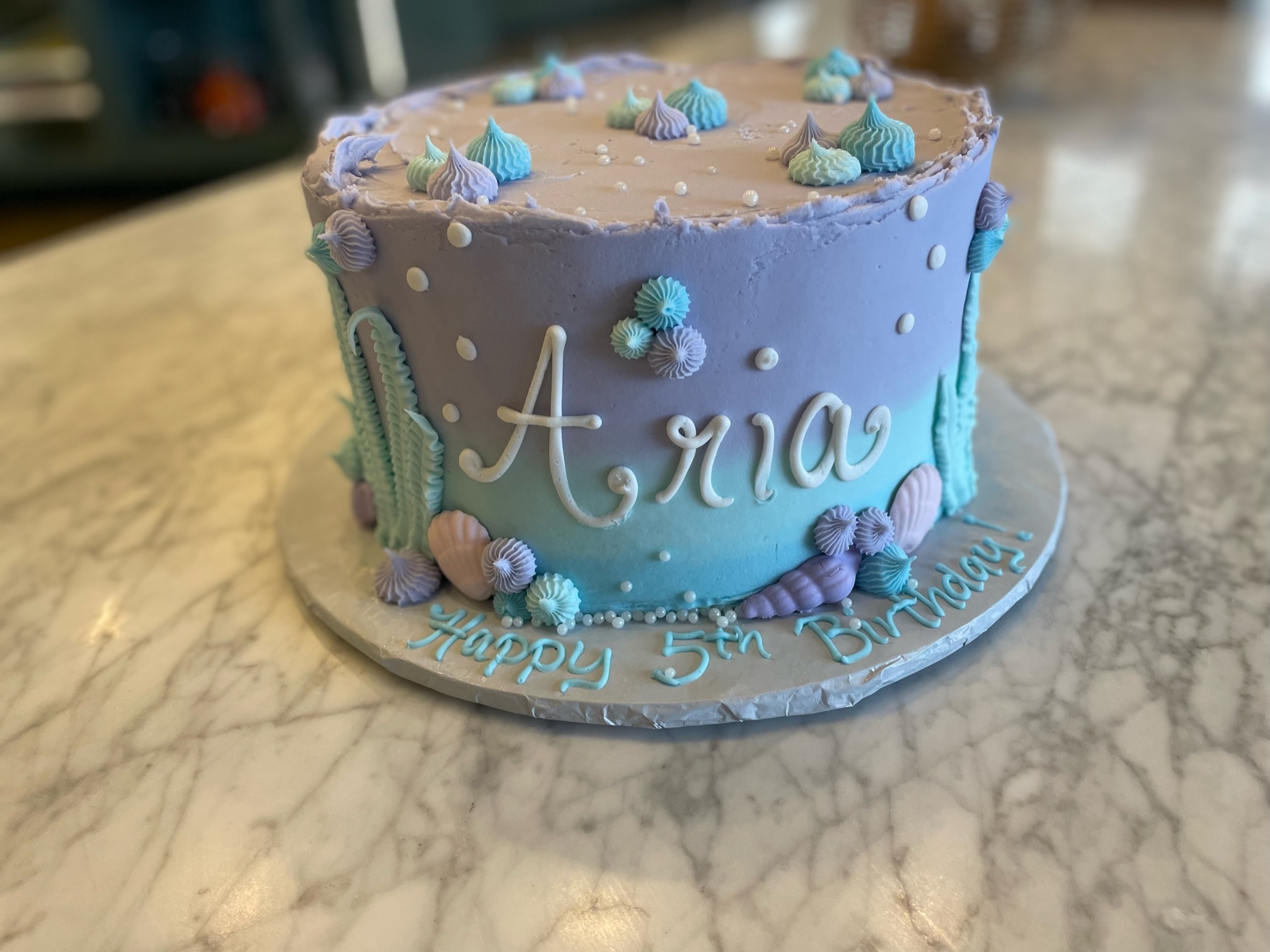 light blue purple star tips rough edge cake