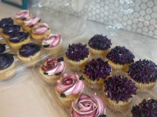 Hydrangearosecupcake purple hydrangea purple rose cupcake