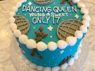 Turquoise cake with disco balls