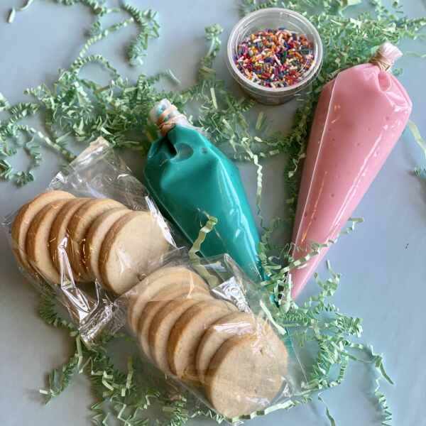 Themed Cookie Decorating Kit with 12 Themed Uniced Sugar Cookies + 2 Icing Colors + Sprinkles