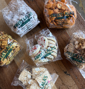 SLB Sweet and Savory Snacking Basket - Large