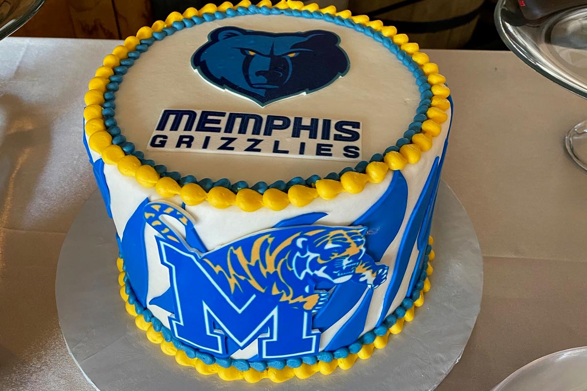 Memphis Birthday Cakes, Custom Cakes, & Wedding Cake Tasting