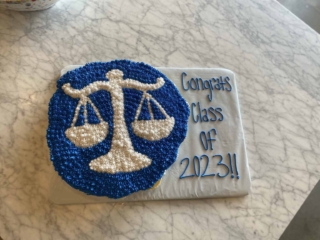 lawschoolcupcakeboard