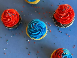 memphis-cstomized-cupcakes