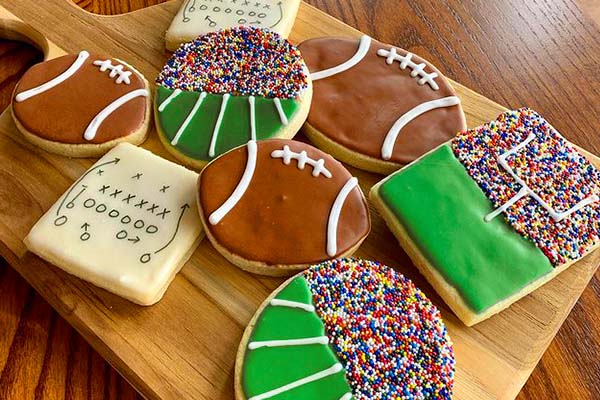 Custom Decorated Cookies: The Sweet Art of Baking and Personalization